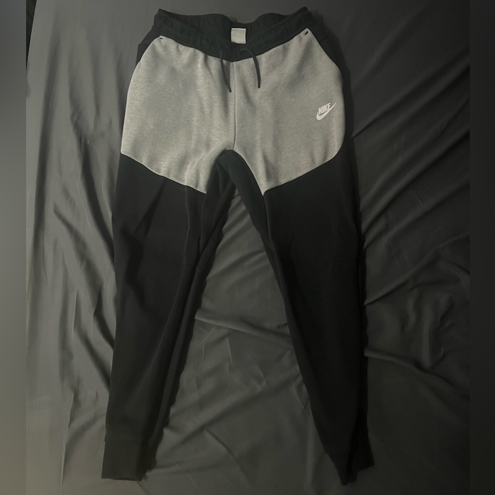Black n grey nike tech joggers